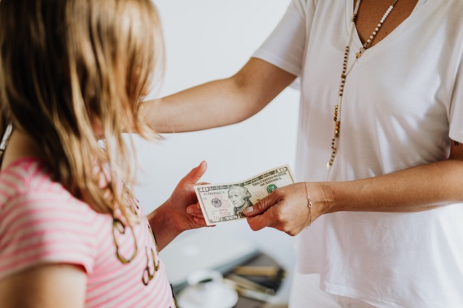 teaching children the value of money